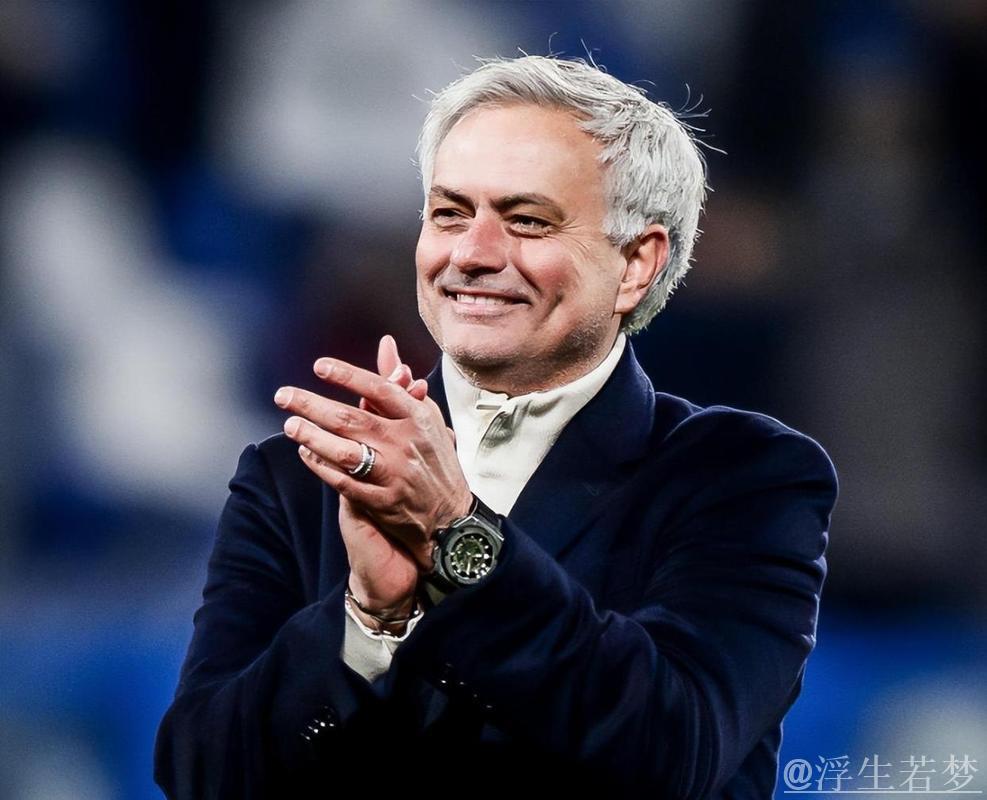 穆帅62岁再陷危机:带队1年无冠+冲突频发 或将下课索赔全额违约金 穆帅62岁再陷危机:带队1年无冠+冲突频发 或将下课索赔全额违约金