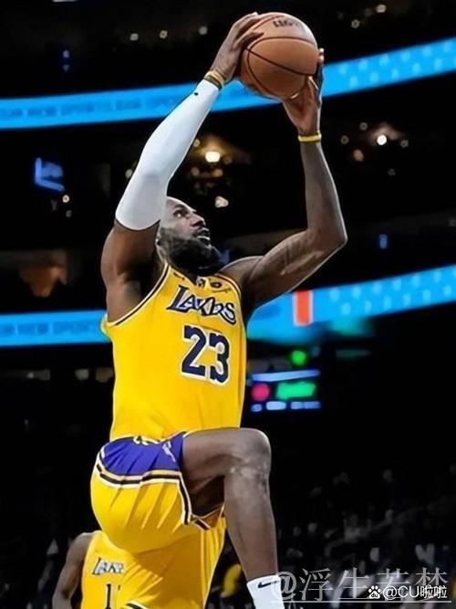 湖人对阵灰熊:詹姆斯3月30日常规赛精华瞬间 湖人对阵灰熊:詹姆斯3月30日常规赛精华瞬间