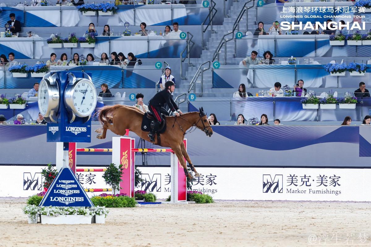 2025上海浪琴环球马术冠军赛精彩上演 2025上海浪琴环球马术冠军赛精彩上演